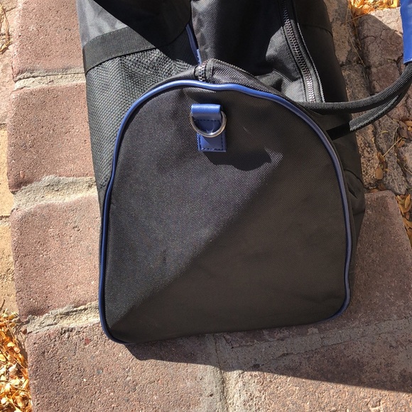 Versace Parfums Duffle Weekend Bag - Picture 5 of 9